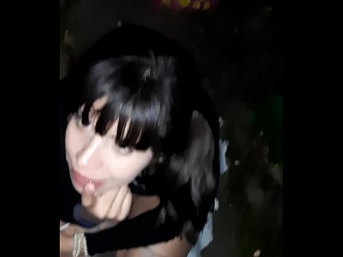 ❤️ На улица отечен пенис во замена за бонбони Порно на mk.nomescriativos.top ﹏